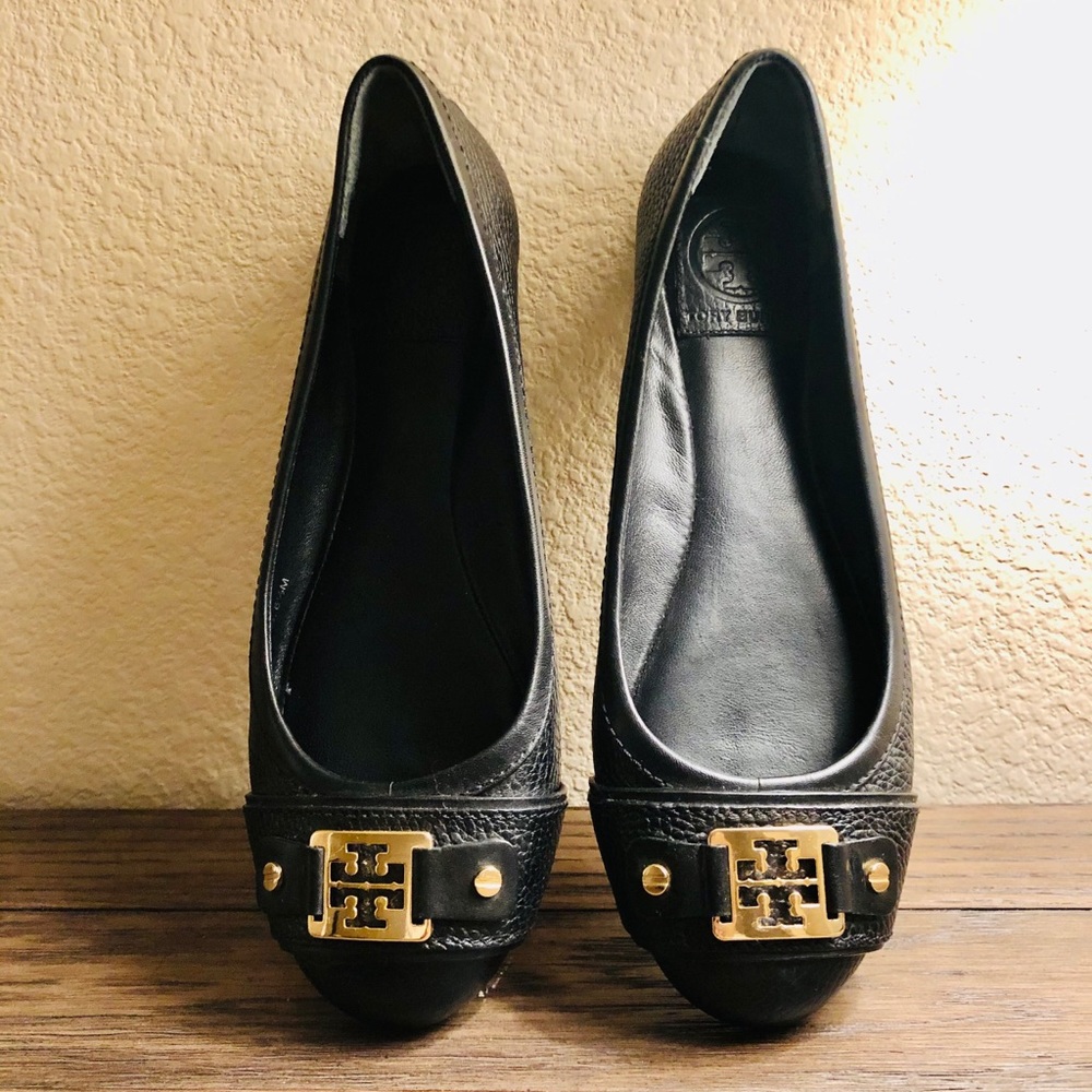 Tory Burch Mary Jane Ballet Flats With Metal Logo